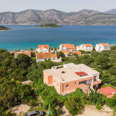 Apartment Slavka Račišće Eksteriør bilde