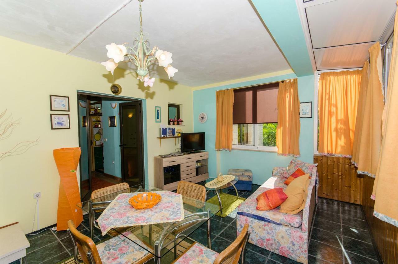 Apartment Slavka Račišće Eksteriør bilde