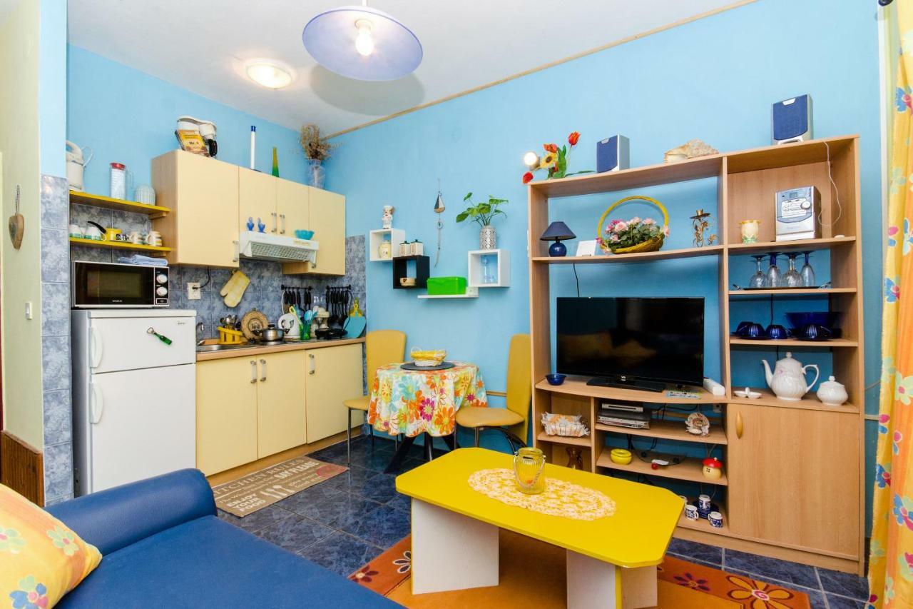Apartment Slavka Račišće Eksteriør bilde