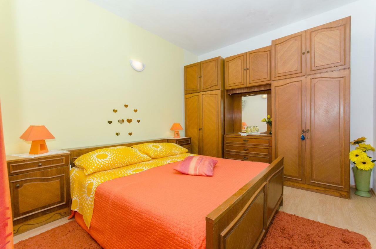 Apartment Slavka Račišće Eksteriør bilde